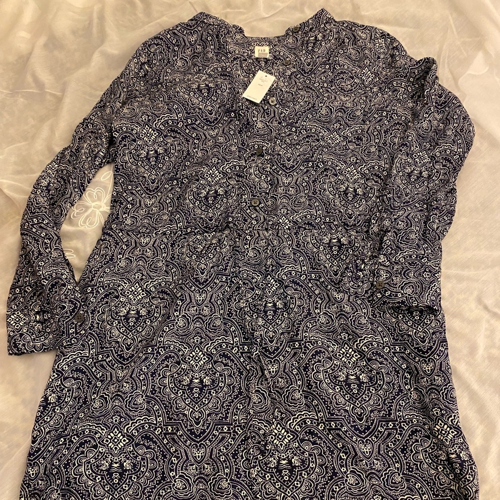 GAP Long Sleeve Dress in Navy and White Paisley